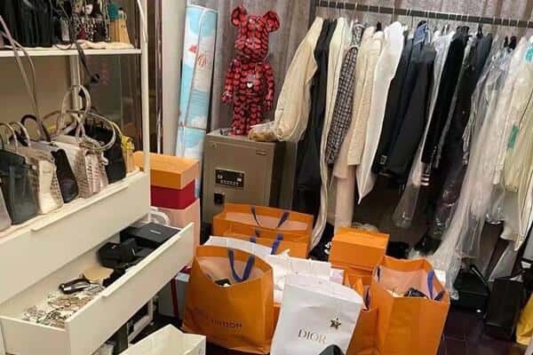 罗山县回收一线品牌衣服